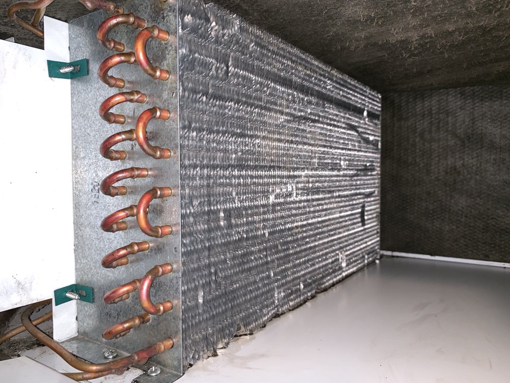 Top Signs Your Sub-Zero Refrigerator Needs Professional Repair